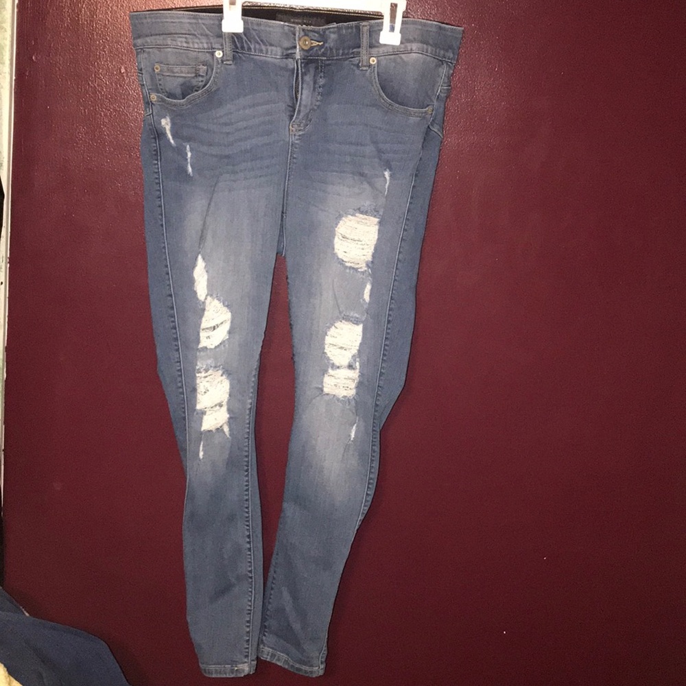 Skinny jeans.